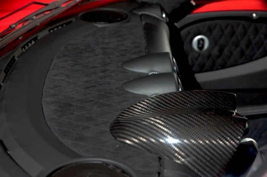Детали интерьера Hennessey Venom GT Red 2011 года  (фото 18 из 27)